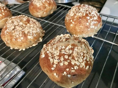 oat bread made with organic flours fluffy easy to make